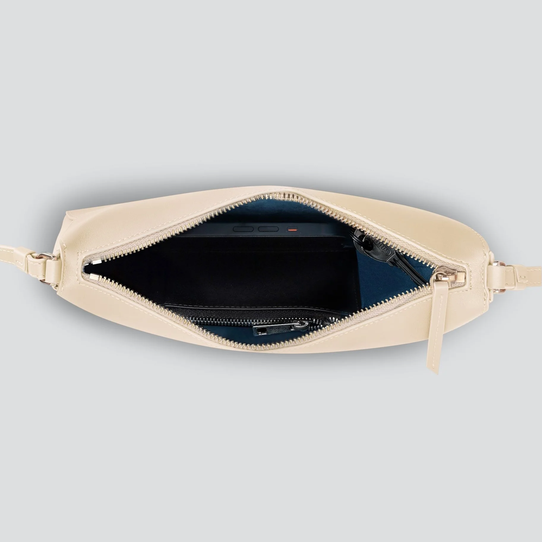 Rebel Clutch - soft touch cream - Image 3